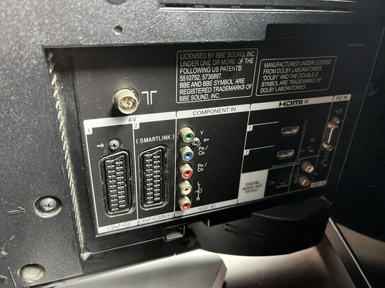 3 stk. LCD TV  SONY BRAVIA 26" + 2 x SAMSUNG 32"