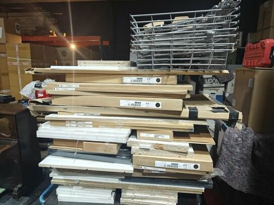 Diverse Ikea hylder mm UBRUGTE 