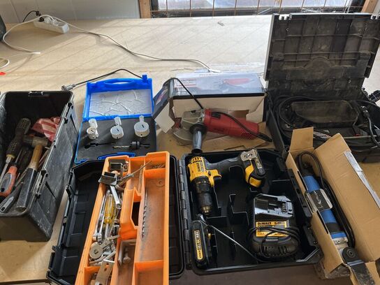 Div værktøj + værktøjskasse DEWALT, MITSUTMO