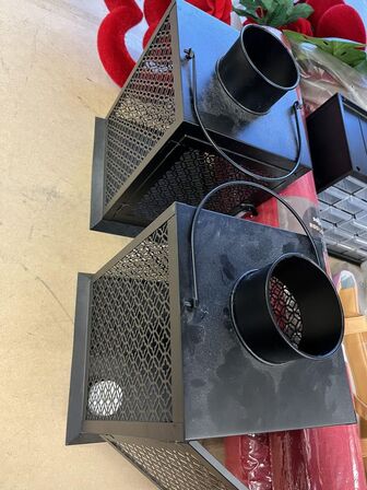 Mix bl.a. display stativ til smykker, 2 Lanterner, 2 x rød løber