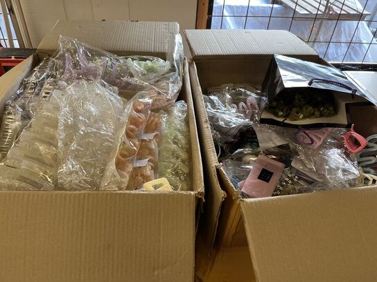 2 ks. Hårklemmer + div accessories