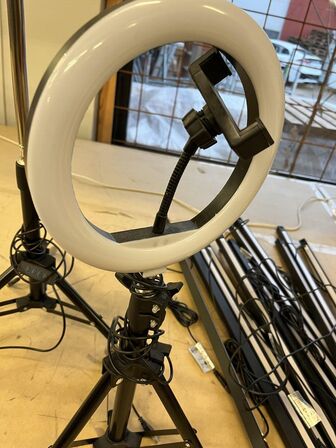 2 Ringlights m. stativ , LED lys + sækkevogn