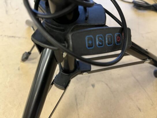 2 Ringlights m. stativ , LED lys + sækkevogn