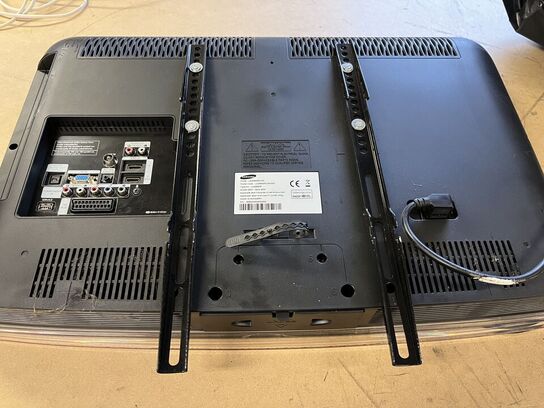 26" LED Samsung TV LE26B455C4W