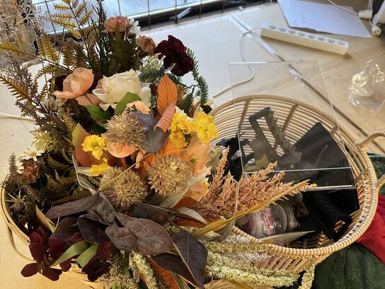 Velour duge, kurve, kunstige blomster, accessories