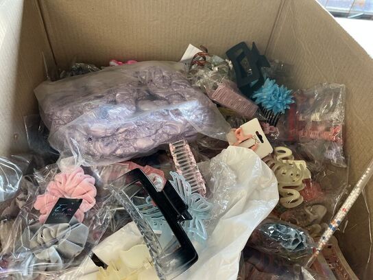 2 ks. Hårklemmer + div accessories