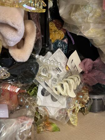 2 ks. Hårklemmer + emballage