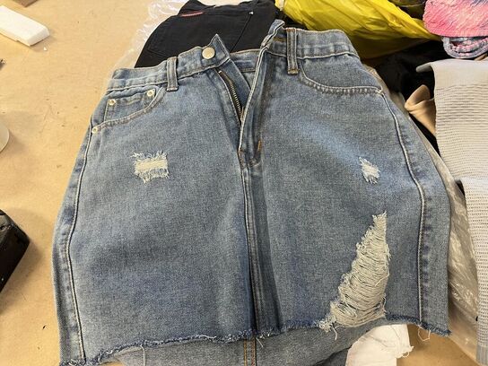 3 poser Mix parti tøj, Shorts, leggings bikinier BB JEANS