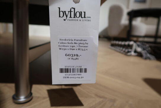 Sofa FREDERICIA FURNITURE Calmo Sofa 80 5623 By ECRITURE 240 / Chrome