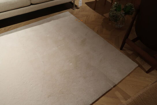 Gulvtæppe FERM LIVING Stille Tufted Rug Off White