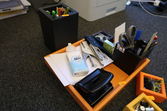 Div. Bakker MONTANA med indhold