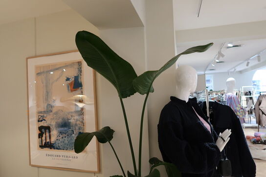 Plante i krukke FERM LIVING Hourglass Pots Cashmere