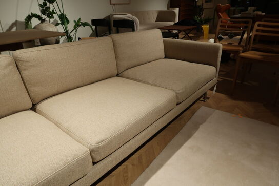 Sofa FREDERICIA FURNITURE Calmo Sofa 80 5623 By ECRITURE 240 / Chrome