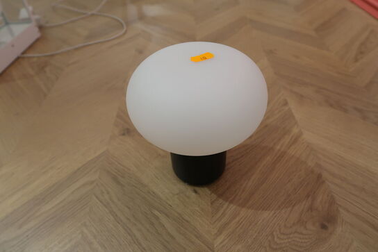 Bordlampe NEW YORKS Karl-Johan Protable Cold Black