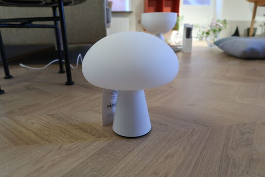 Bordlampe GUBI Obello Lamp Frosted Glass