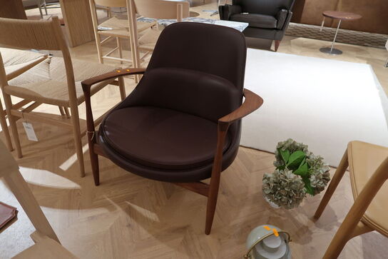 Lænestol ELIZABETH IB Kofod-Larsen Olie Valnød Dakar 0329