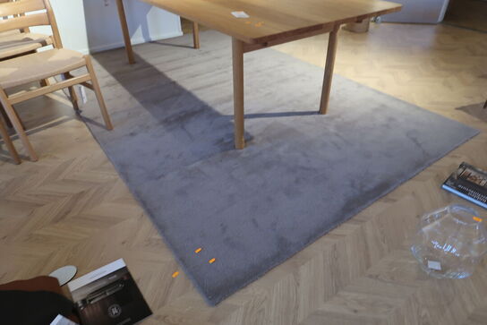 Gulvtæppe FERM LIVING Stille Tufted Rug - Ash Brown