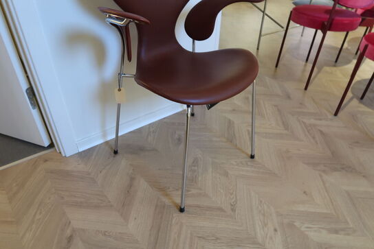 Lænestol ARNE JACOBSEN FRITZ HANSEN Liljen 150 Års Jubilæumsmodel 