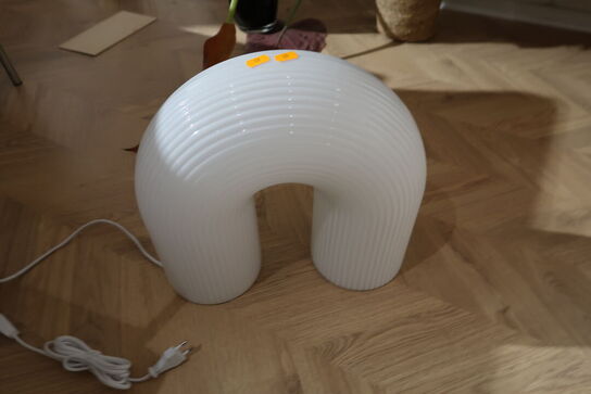 Bordlampe FERM LIVING Vuelta Floor Lamp White