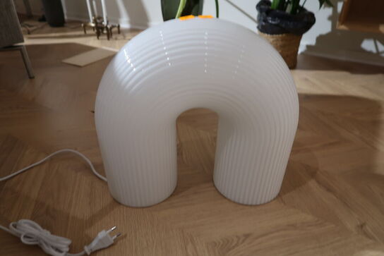 Bordlampe FERM LIVING Vuelta Floor Lamp White