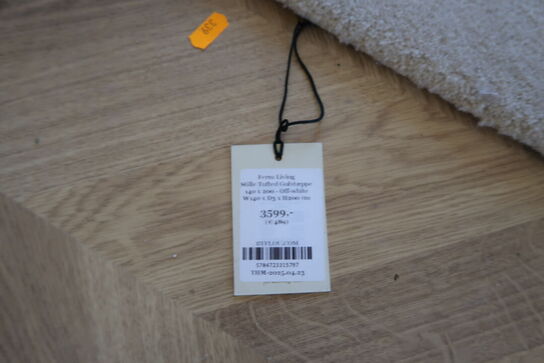 Gulvtæppe FERM LIVING Stille Tufted Off-White