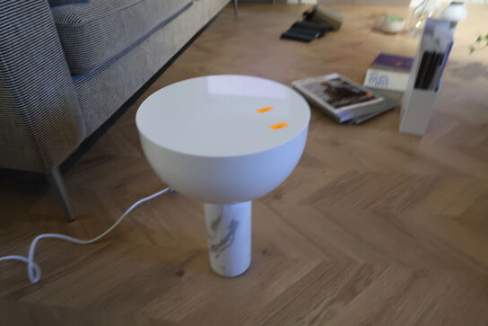 Bordlampe NEW WORKS Kizu Small - White Marble