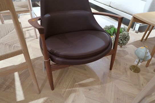 Lænestol ELIZABETH IB Kofod-Larsen Olie Valnød Dakar 0329