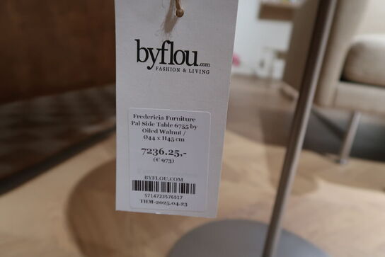 Sidebord FREDERICIA FURNITURE Pal Side Table 6755 By Oiled Walnut