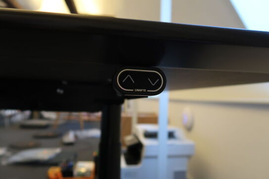 El. hæve/sænke skrivebord