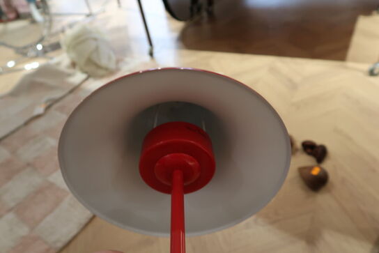 Bordlampe VERPAN Pantom Bright Red Lille