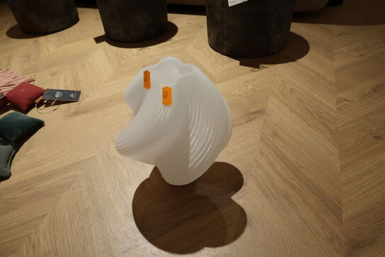 Bordlampe CRÉME ATELIER Soft Serve Table Lamp Wild Strawberry