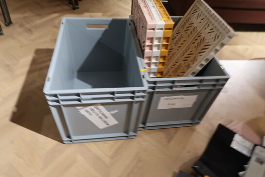 Div. Plastikkasser bl.a. HAY