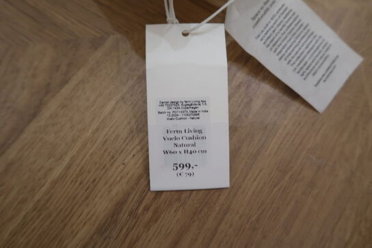 Pude FERM LIVING Vuelo Cushion