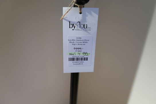 Gulvlampe GUBI Satellite Outdoor Floor Black / Cream White