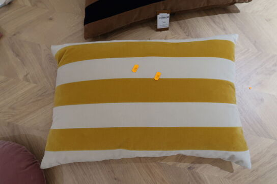 Pude CHRISTINA LUNDSTEEN Zarah Mustard, Dusty White