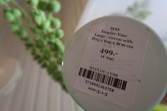 Vase HAY Empire Vase Large med div. Kunstige blomster