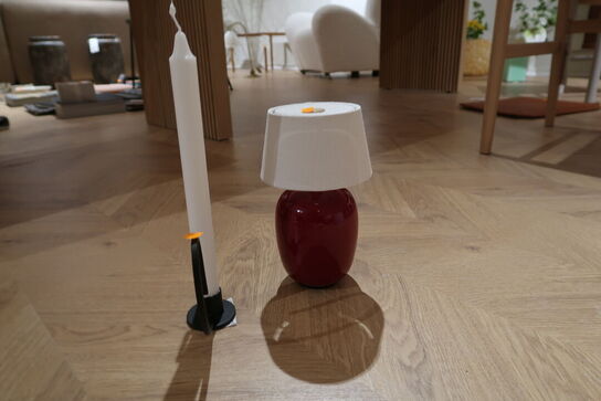 Bordlampe AUDO COPENHAGEN Torso Table Lamp Ruby