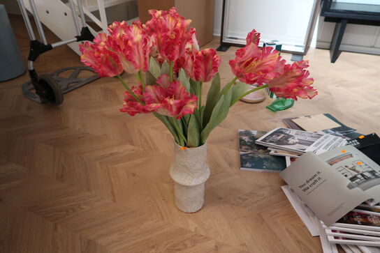 Vase BOTANÉ Ceramic Earth Vase Grey Large med div. Kunstige blomster