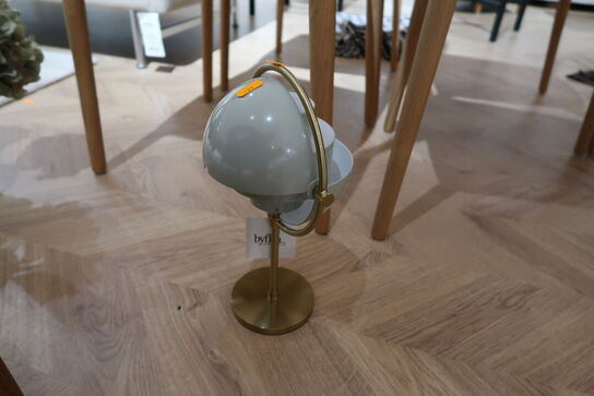 Bordlampe GUBI Multi-Lite Portable 