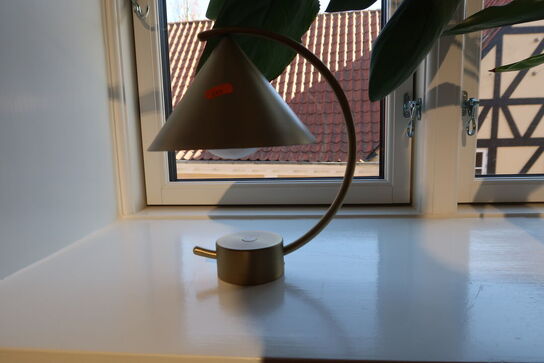 Bordlampe FERM LIVING Meridian Brass