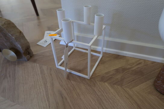 Lysestage AUDO COPENHAGEN Kubus 4 Hvid