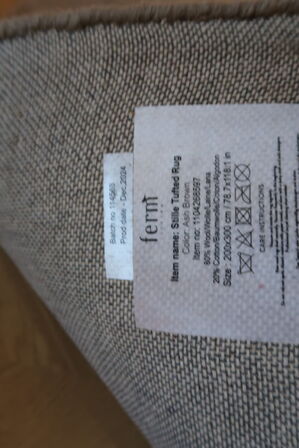 Gulvtæppe FERM LIVING Stille Tufted Rug - Ash Brown