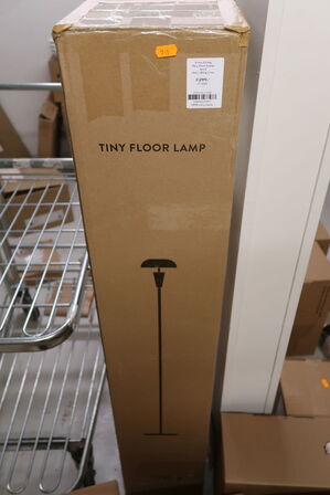 Gulvlampe FERM LIVING Tiny Floor Lamp Steel
