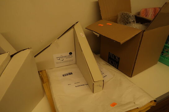 2 stk. hylder DK3 Cadovius Butterfly Shelf