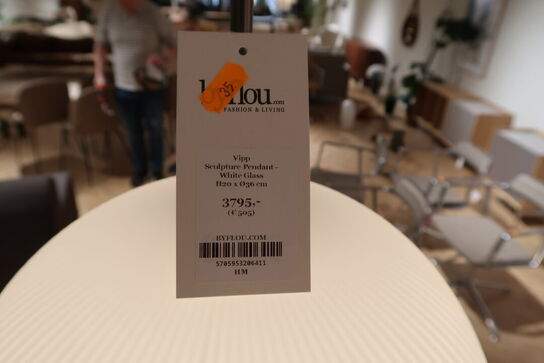 Pendel VIPP Sculpture Pendant - White Glass