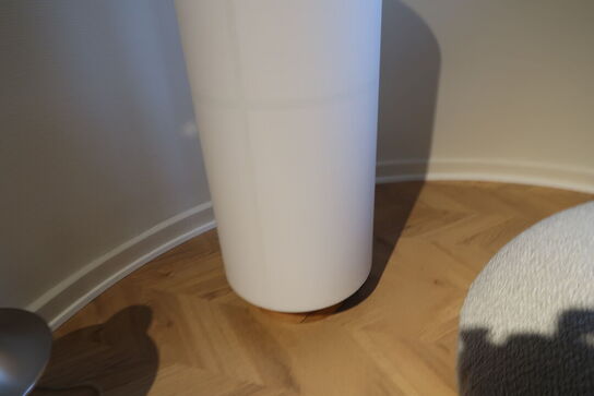 Gulvlampe AUDO Copenhagen Hashira Floor Lampe White