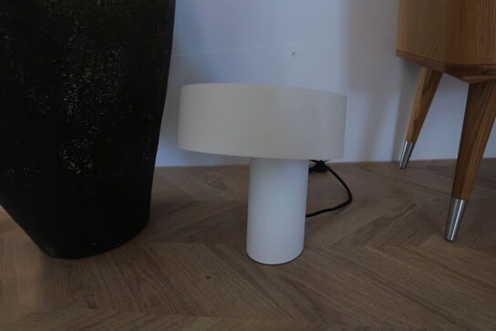 Bordlampe HAY Slant Table Lamp White