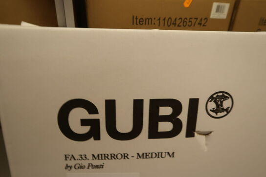 Spejl GUBI 33 Wall Mirror