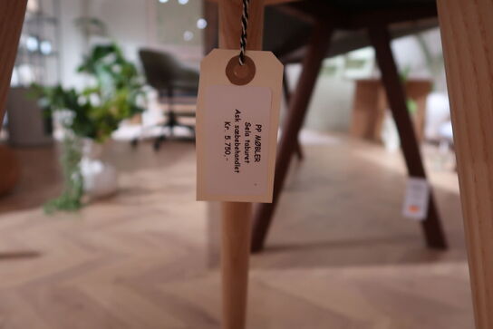 Taburet PP MØBLER Sela Ask Sæbebehandlet