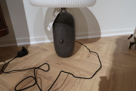 Bordlampe VIPP Sculpture Table Lamp - Large - White